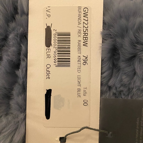 Gray Rabbit Fur Scarf - Picture 4 of 5